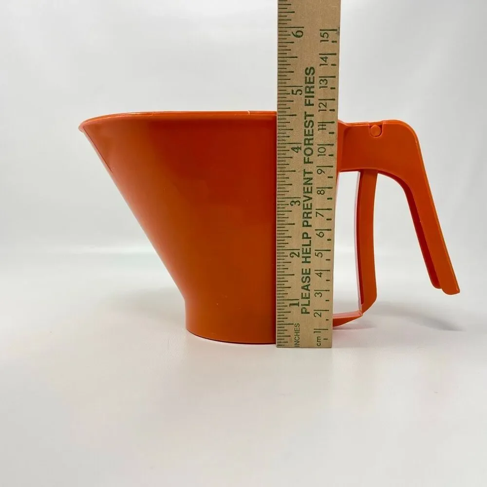 Rubbermaid Flour Sifter 3-Cup Orange Handle Built-In Screen Baking Tool Vintage